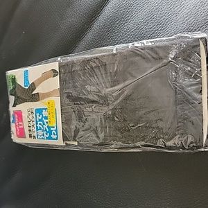 Oker. Footless ribbed black tights. Nwt.